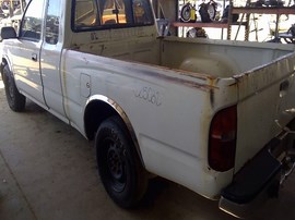 1996 TOYOTA TACOMA, SR5, EXTD CAB, 2.4L, AT, 2WD,  Z25032